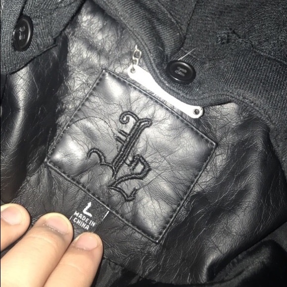 leather jacket - Picture 3 of 3